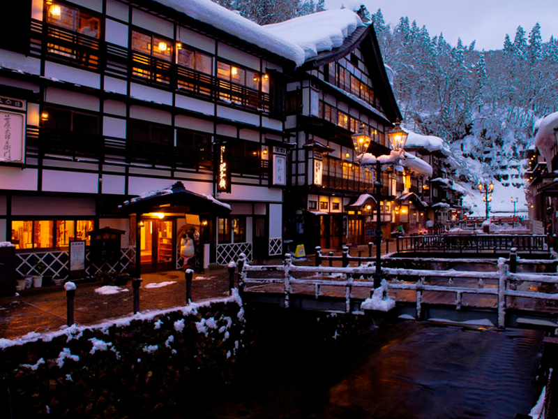 Hacer una escapada en invierno a Yamagata y disfrutar de sus montes nevados y balnearios siempre es un buen plan.